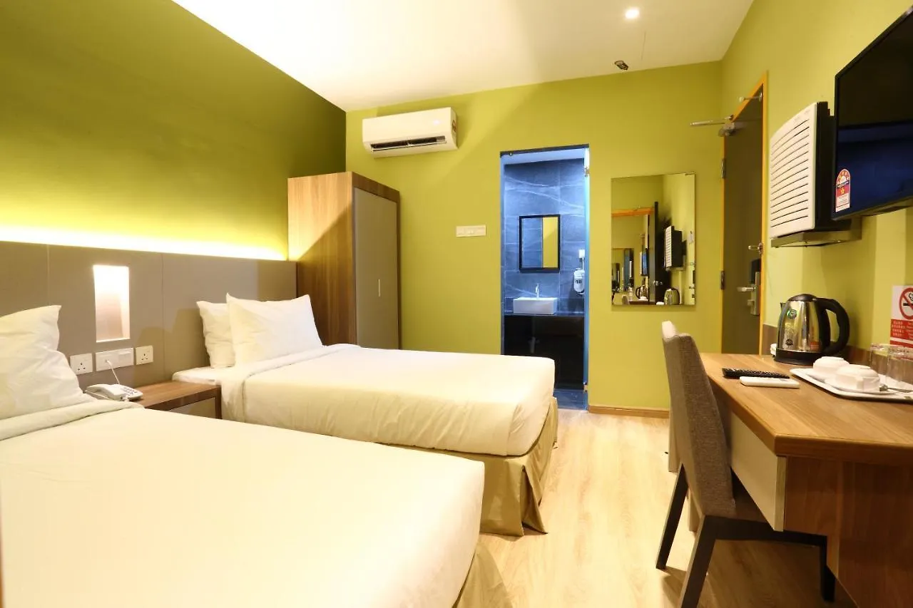 Capital O 9010 Yee Hotel Johor Bahru 3*,
